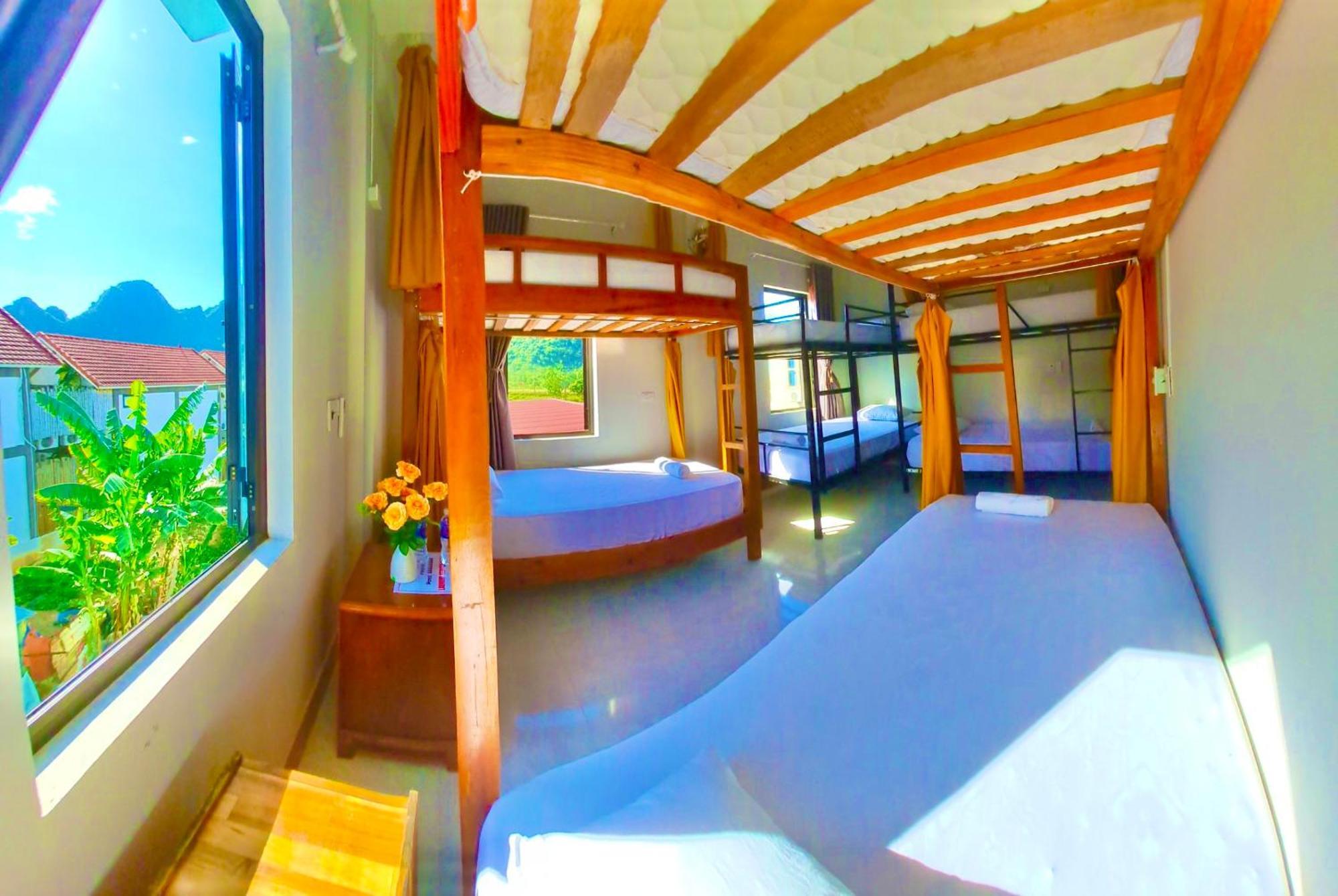 Yolo Pool Bar Villas & Garden Restaurant フォンニャ エクステリア 写真
